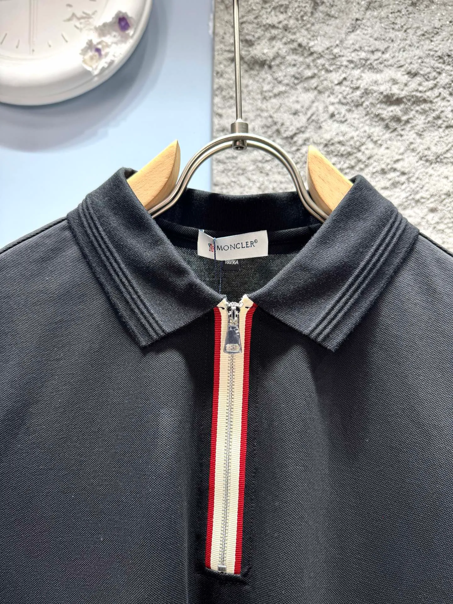 Moncler* ‼️ T ® 🖤 Polo ， ， 。 240g ，Breathable ， 。 ⚠️ ： ⚠️XL 22715 Same Style 𝐂𝐎𝐋𝐎𝐔𝐑：White Green Black 𝐒𝐈𝐙𝐄：M-4Xl